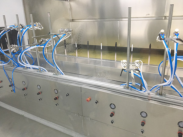 涂裝生產(chǎn)線的特點(diǎn)與注意事項(xiàng)